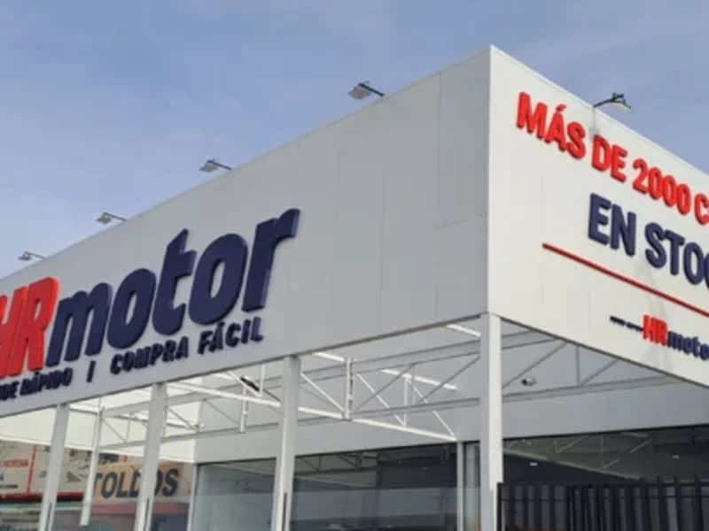 Letras corpóreas con sistema de iluminación Hrmotor