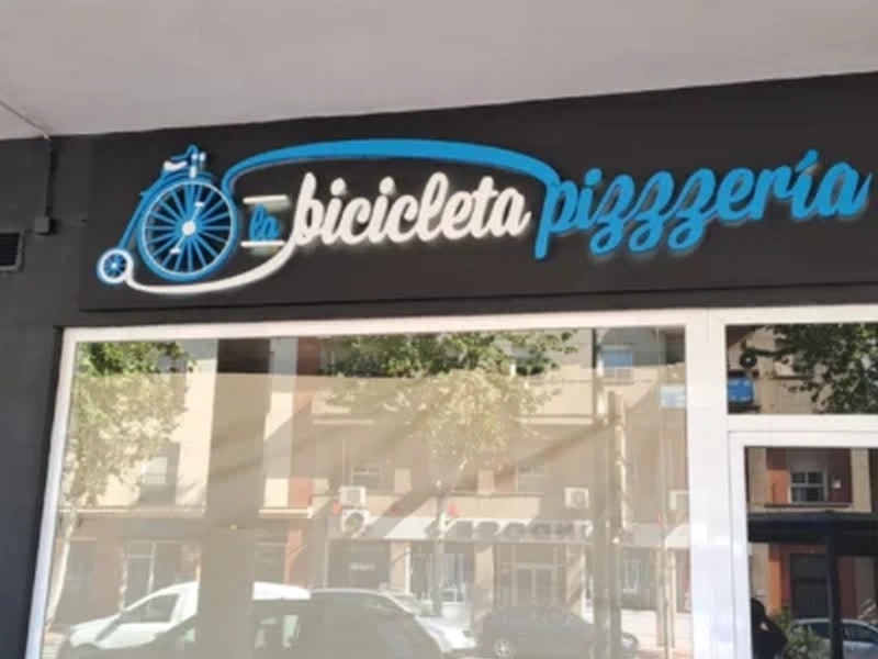 Letras de PVC para pizzería
